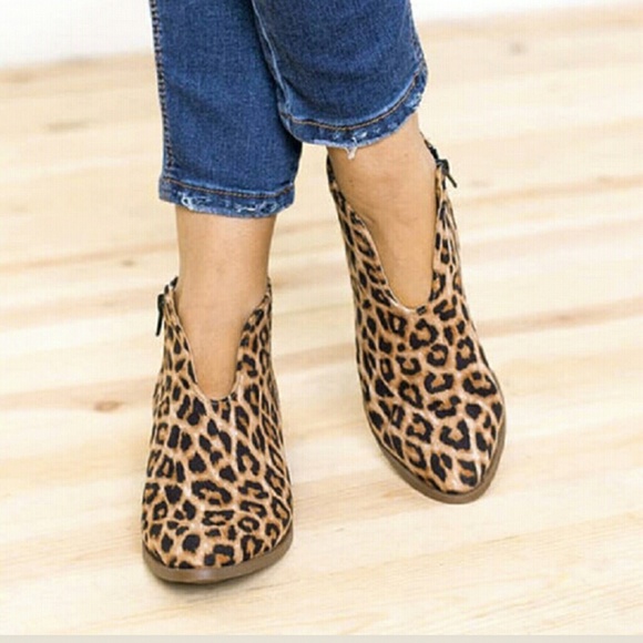 Leopard ankle booties - Picture 2 of 7